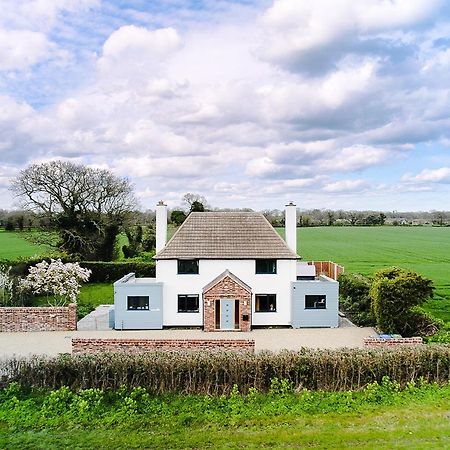 Covehithe House-Coastal Luxury- Sleeps 12-With Huge Swimspa! Wrentham Extérieur photo