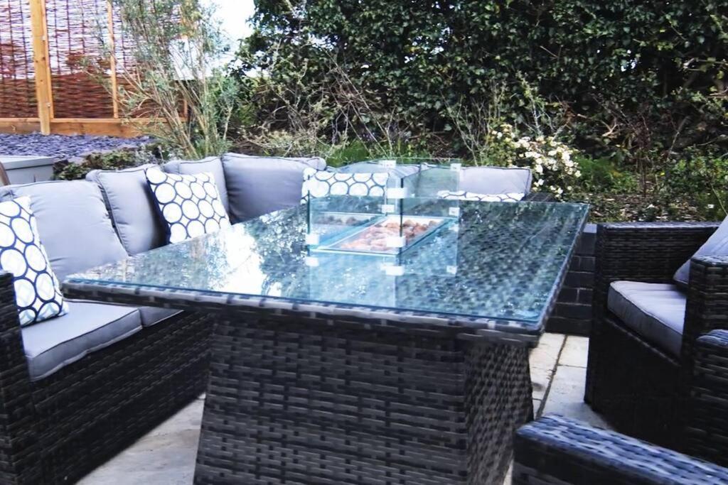 Covehithe House-Coastal Luxury- Sleeps 12-With Huge Swimspa! Wrentham Extérieur photo